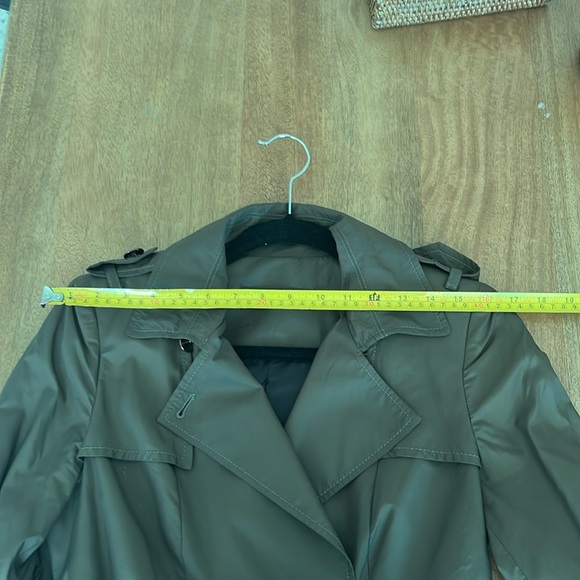 Zara | Ruffle Belted Rain Jacket in Size M - Picture 7 of 7